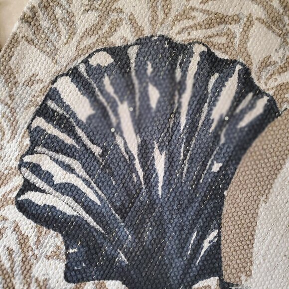 NWT Metallic Rug Beach Coastal Shell Coral Tassels White Navy Tan - Picture 1 of 14